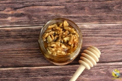 Грецкий орех в мёде