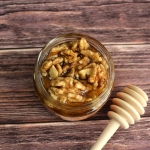 Грецкий орех в мёде